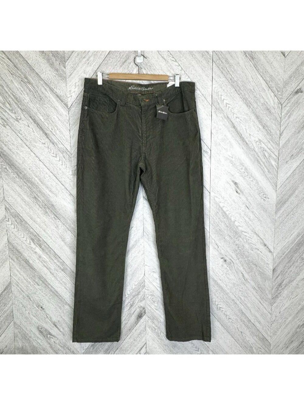 Eddie Bauer Faultline Corduroy Pants Capers Olive Green Mens Size 36x34 NWT